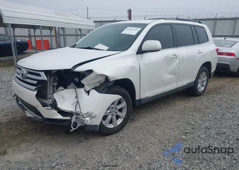 2011 Toyota Highlander Base V6 from USA, damaged, VIN 5TDBK3EH0BS057432